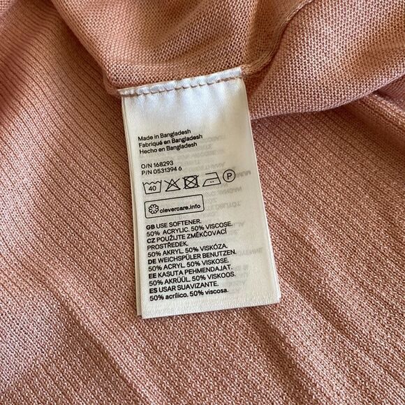 NWT H&M Soft Pink Oversized Light Knit Sweater - Picture 10 of 13